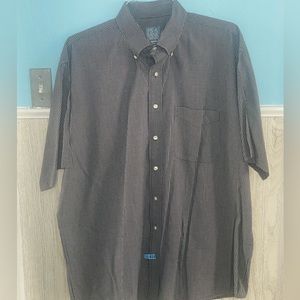 Jos. A. Bank Short Sleeve Button Down Shirt